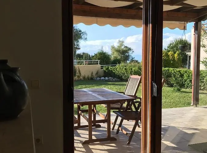 Dimitrios Villa Kriopigi